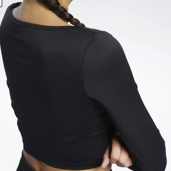 Size S | NWT REEBOK CLASSICS LONG SLEEVE SHIRT - Picture 5 of 12